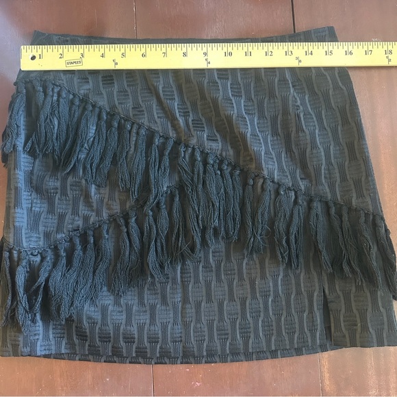 Wayf Black Tassel Fringe Textured Patterned Mini Skirt Small - Picture 8 of 9